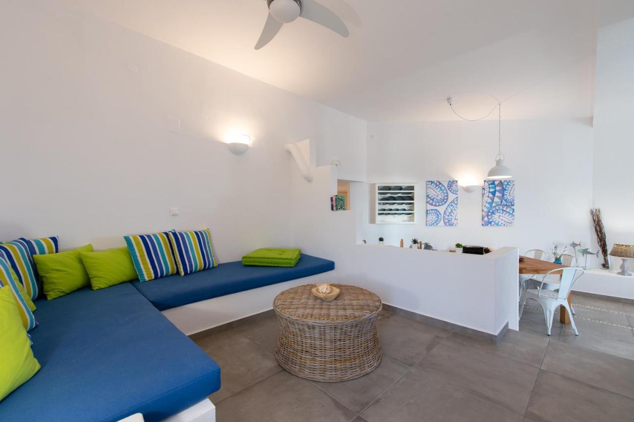 Grey House Villa Exámbela Екстериор снимка